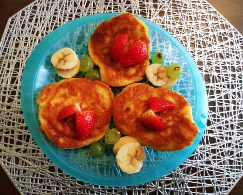 Placuszki jogurtowe słodzone bananem Placuszki jogurtowe słodzone bananem