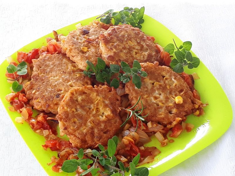 Placuszki kukurydziano-jajeczne