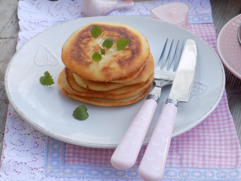Placuszki na mleczku kokosowym z bananem Placuszki na mleczku kokosowym z bananem