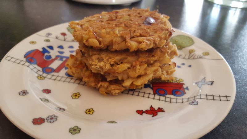 Placuszki owsiane z jabłkiem