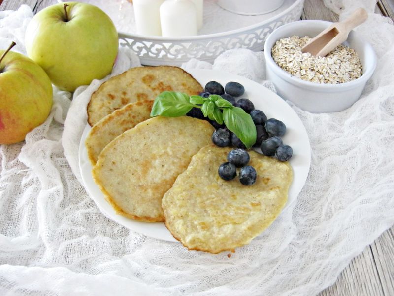 Placuszki owsiane z jabłkiem Placuszki owsiane z jabłkiem