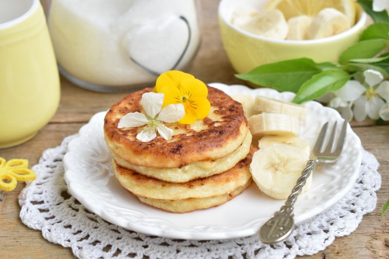 Placuszki-serniczki z patelni z bananami Placuszki-serniczki z patelni z bananami