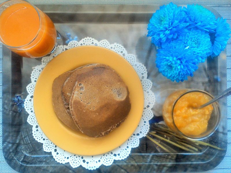 Placuszki śniadaniowe z płatkami