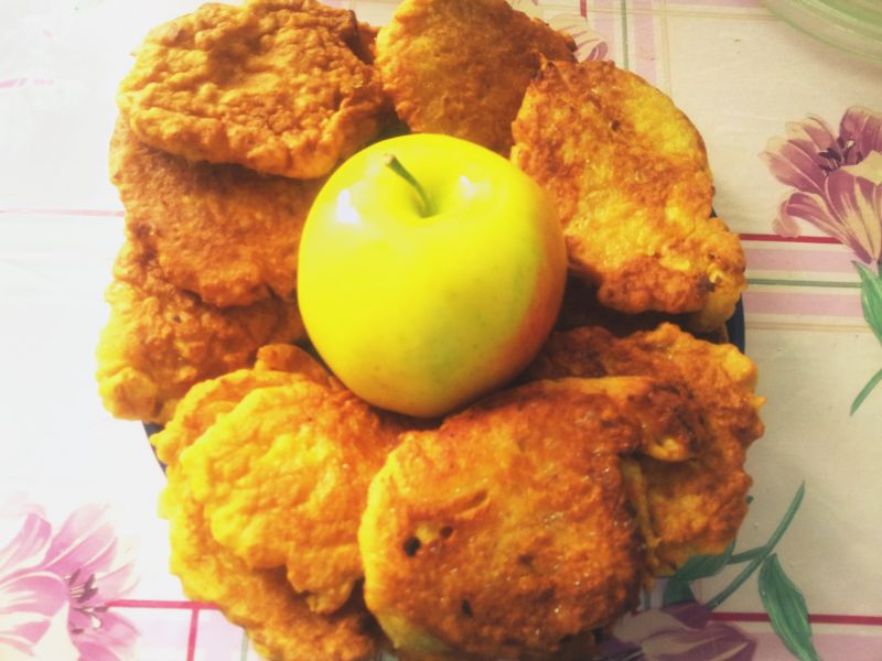 Placuszki z batatami i jabłkiem.