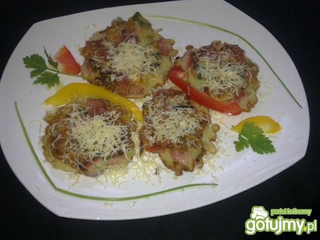 Placuszki z chrupiącymi warzywami  Placuszki z chrupiącymi warzywami