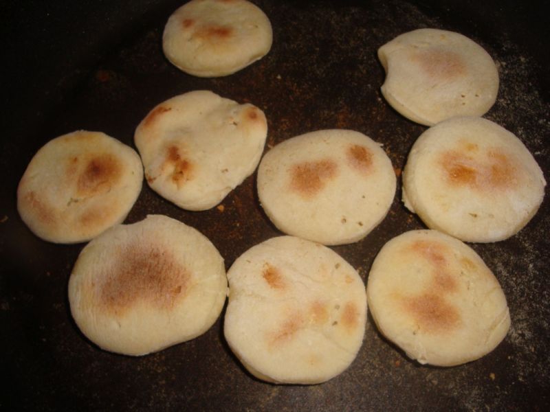 Placuszki z ciasta pierogowego Placuszki z ciasta pierogowego