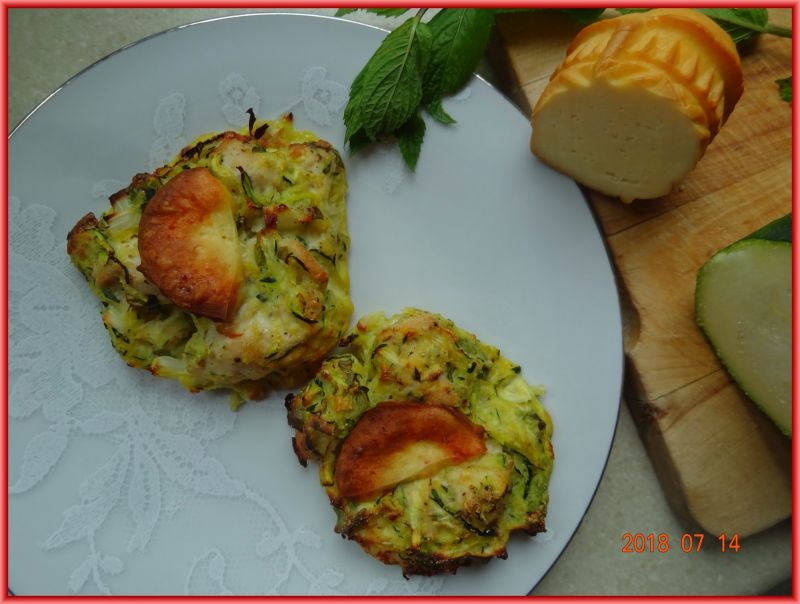 Placuszki z cukinii i indyka Placuszki z cukinii i indyka