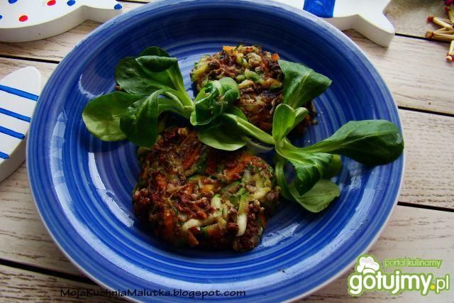 Placuszki z cukinii i kaszanki 