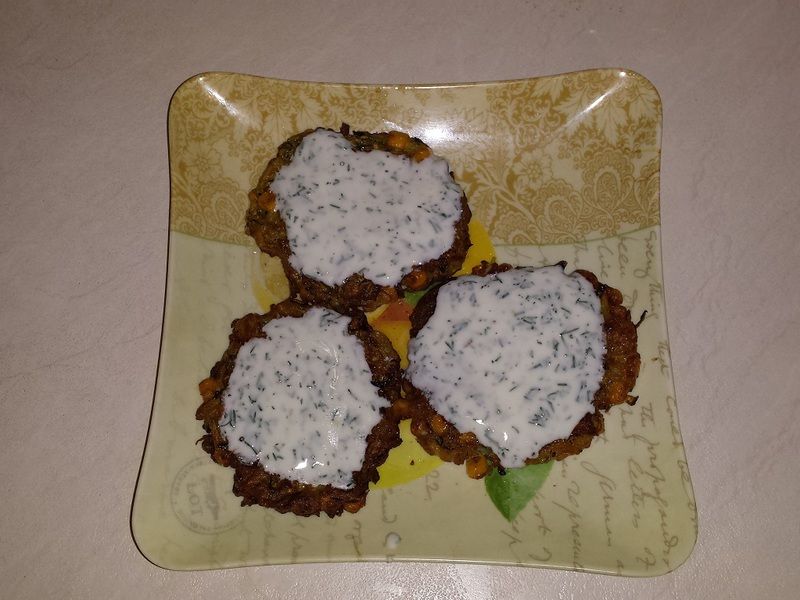 Placuszki z cukinii i kukurydzy Placuszki z cukinii i kukurydzy