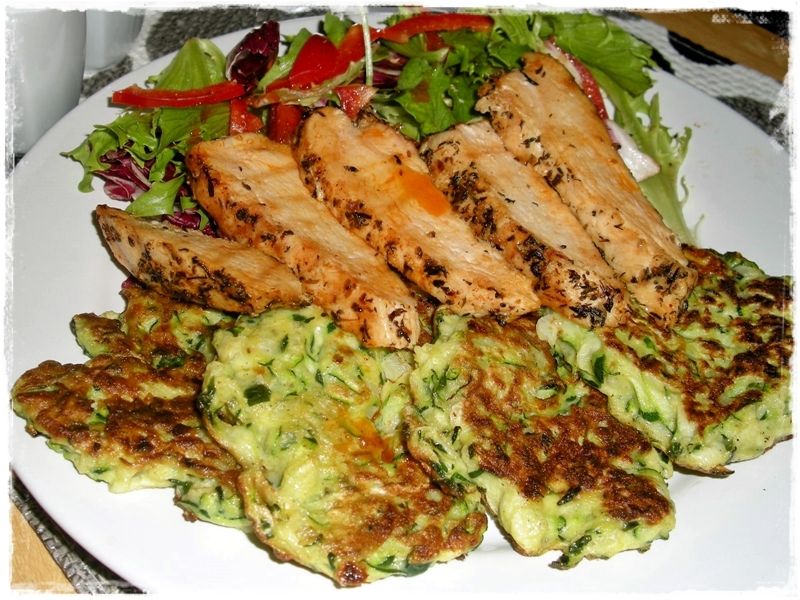 Placuszki z cukinii z czubrycą