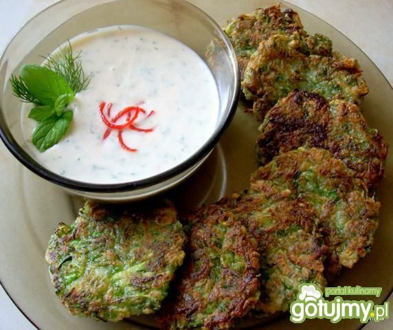 Placuszki z cukinii z miętą Placuszki z cukinii z miętą