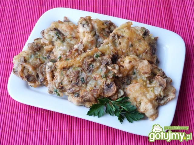 Placuszki z indyka z pieczarkami i serem
