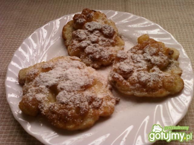 Placuszki z jabłkami i rodzynkami Placuszki z jabłkami i rodzynkami