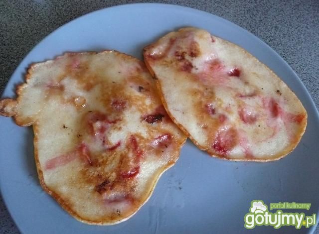 Placuszki z jogurtem i truskawkami Placuszki z jogurtem i truskawkami
