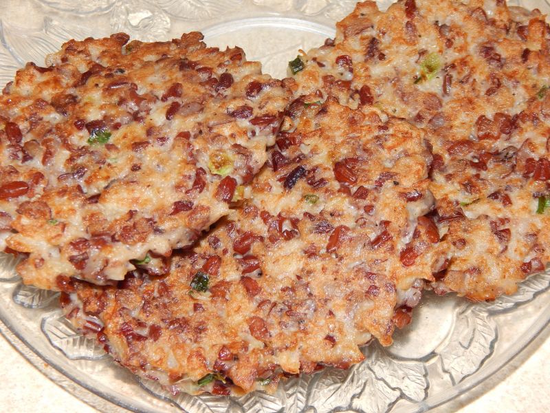 Placuszki z kalafiora i czerwonego ryżu Placuszki z kalafiora i czerwonego ryżu