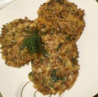 Placuszki z kaszy gryczanej Placuszki z kaszy gryczanej