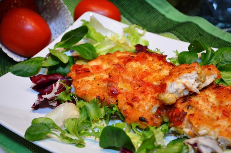 Placuszki z kurczaka z cieciorką i papryką 