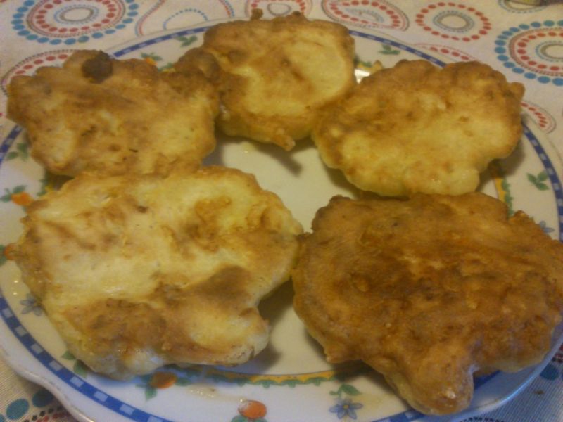 Placuszki z kurczaka z żółtym serem