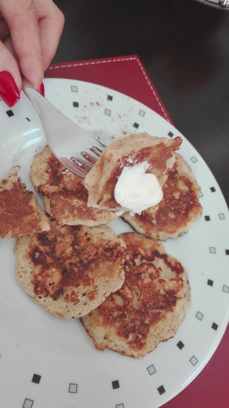 Placuszki z platków owsianych z jabłkiem