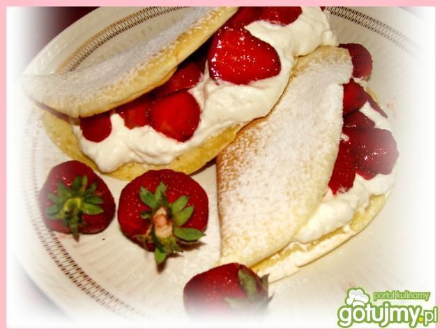 Placuszki z truskawkami