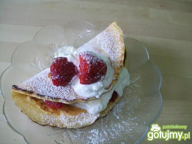 Placuszki z truskawkami.