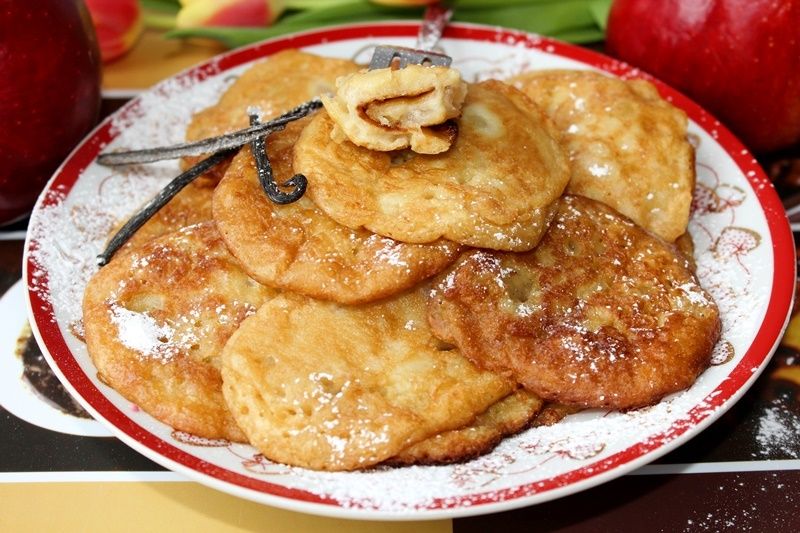 Placuszki/racuszki z prażonymi jabłkami 