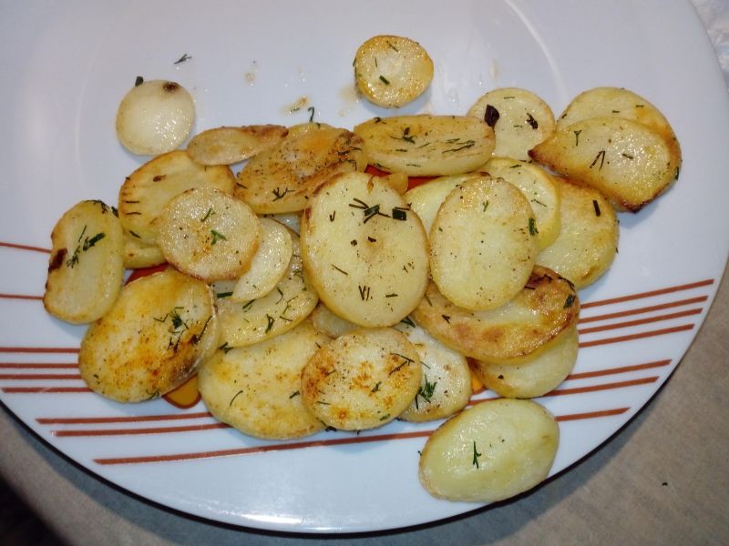 Plasterki ziemniaków z przyprawami