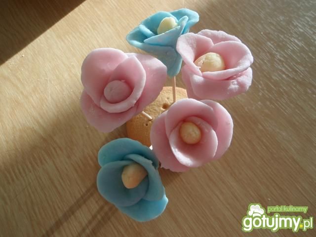 Plastyczna masa cukrowa do ozdób