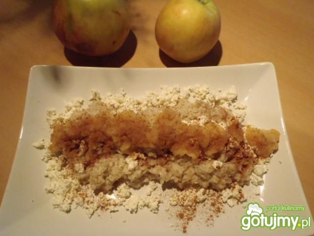 Płatki jęczmienne z jabłkiem  Płatki jęczmienne z jabłkiem