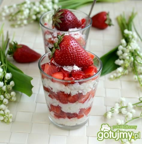 Płatki ryżowe z truskawkami. Płatki ryżowe z truskawkami.