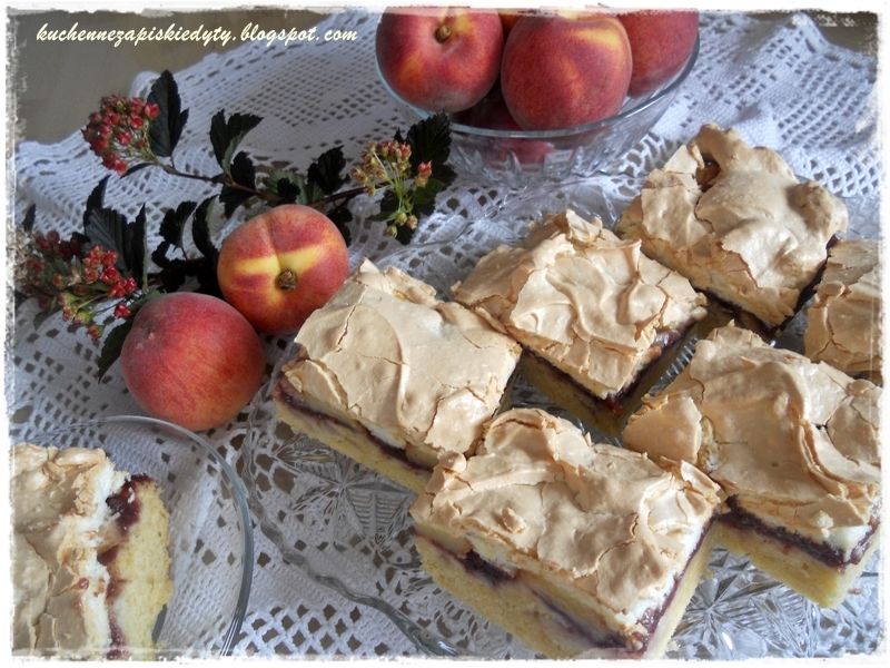 Pleśniak jeżynowo brzoskwiniowy 