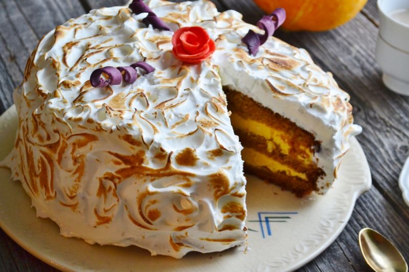 Płonący tort dyniowy