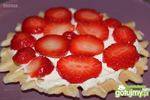 Podpłomyki z truskawkami Podpłomyki z truskawkami