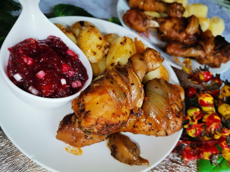 Podudzia kurczaka duszone z cebulą