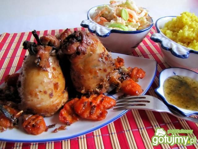 Podudzia nadziewane grzybami mun i kaszą