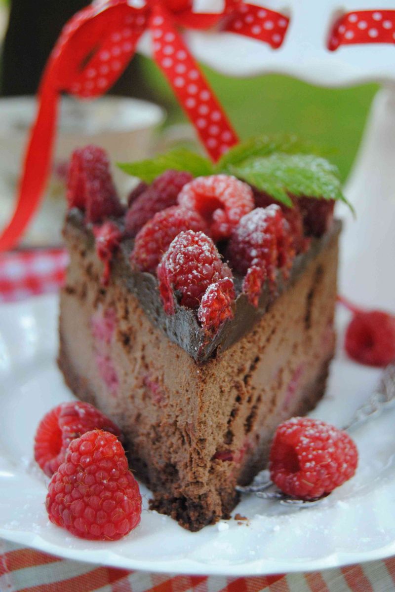 Podwójnie  czekoladowy sernik z malinami Podwójnie  czekoladowy sernik z malinami