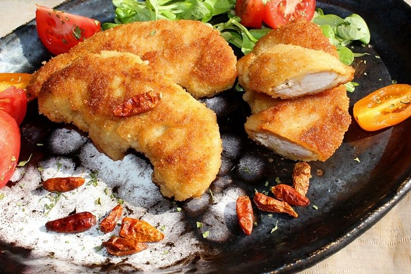 Podwójnie panierowane ostre polędwiczki z kurczaka Podwójnie panierowane ostre polędwiczki z kurczaka