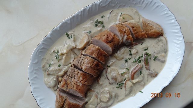 Polędwica na sosie grzybowym Polędwica na sosie grzybowym