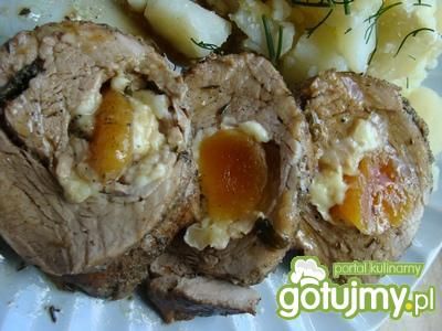 Polędwica nadziewana morelami i serem pl