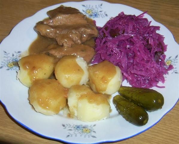 Polędwica wołowa w brązowym sosie Polędwica wołowa w brązowym sosie