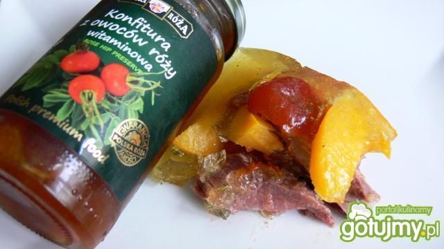 Polędwica z dzika z owocami w galarecie  Polędwica z dzika z owocami w galarecie