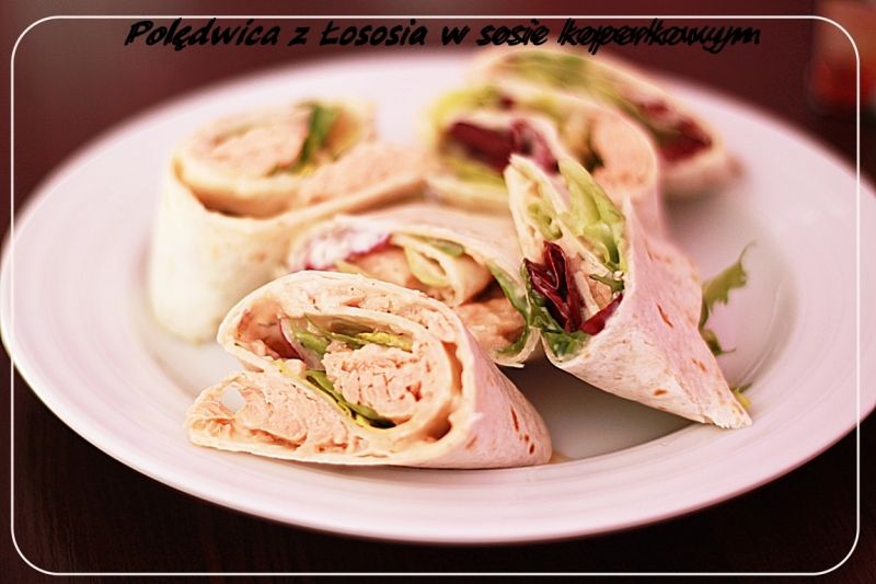 Polędwica z łososia w placku do tortilli