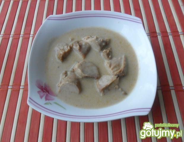 Polędwiczka cielęca w delikatnym sosie Polędwiczka cielęca w delikatnym sosie