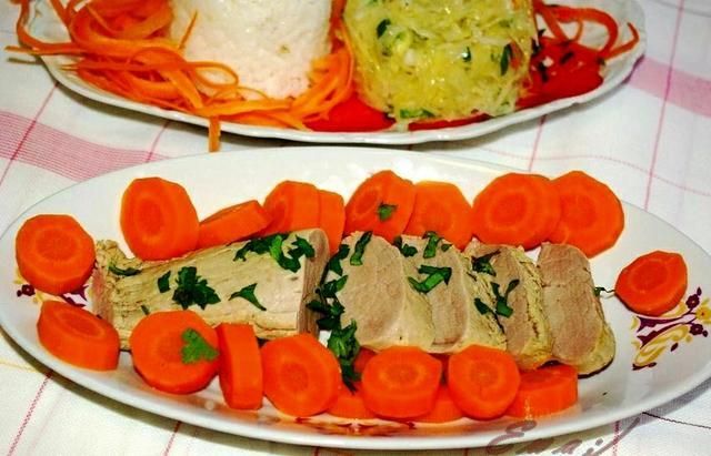 Polędwiczka Gotowana :) Polędwiczka Gotowana :)