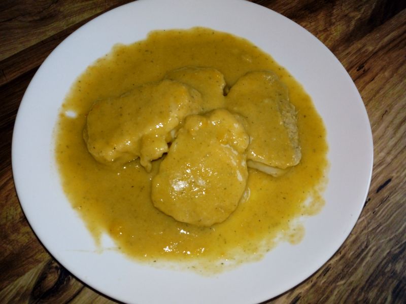 Polędwiczka w sosie warzywnym z musztardą