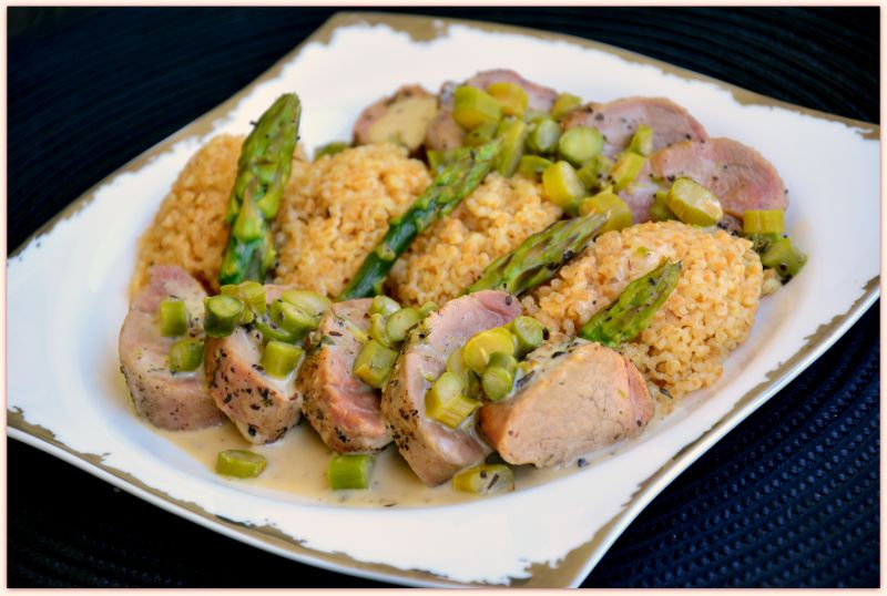 Polędwiczka ze szparagami 