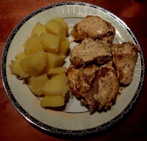 Polędwiczki w sosie ziołowo-musztardowym Polędwiczki w sosie ziołowo-musztardowym