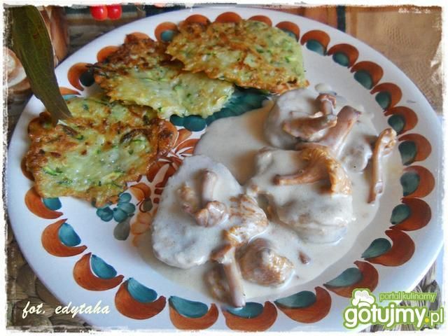 Polędwiczki wieprzowe w sosie kurkowym