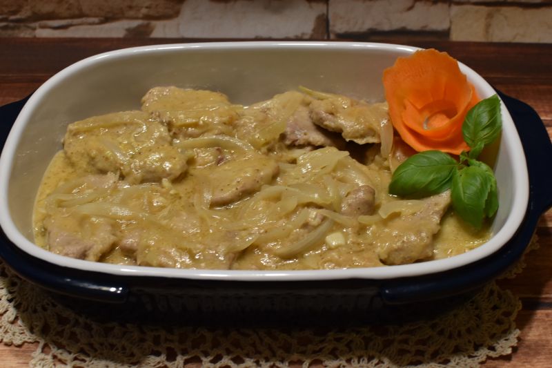 Polędwiczki z cebulką Polędwiczki z cebulką