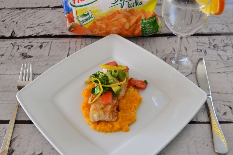 Polędwiczki z dorsza na puree dyniowo-chrzanowym